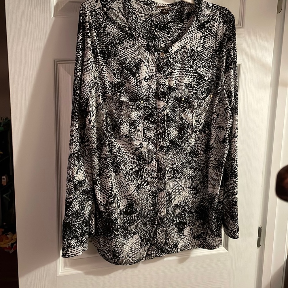 Printed button up